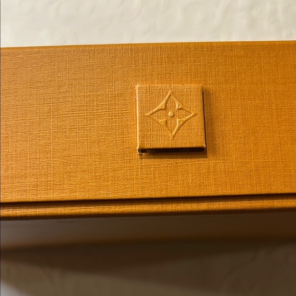 Louis Vuitton Signature Orange Box - Picture 6 of 7